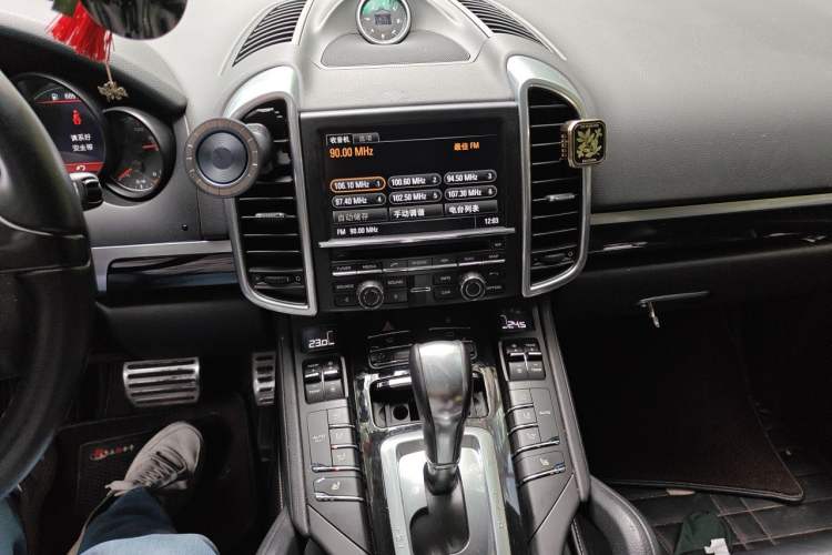 Used Porsche Cayenne  Audio And AC Panel