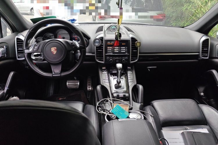 Used Porsche Cayenne  Center Console