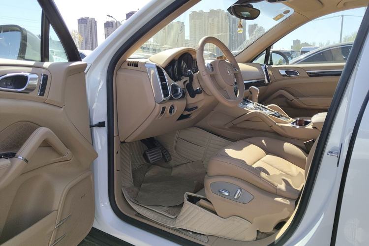 Used Porsche Cayenne  Driver Seat