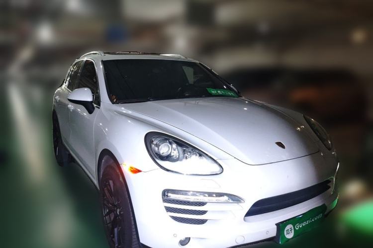 Used Porsche Cayenne  Front Right 45 Deg