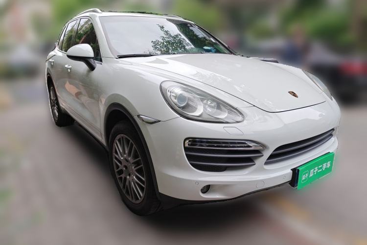 Used Porsche Cayenne  Front Right 45 Deg