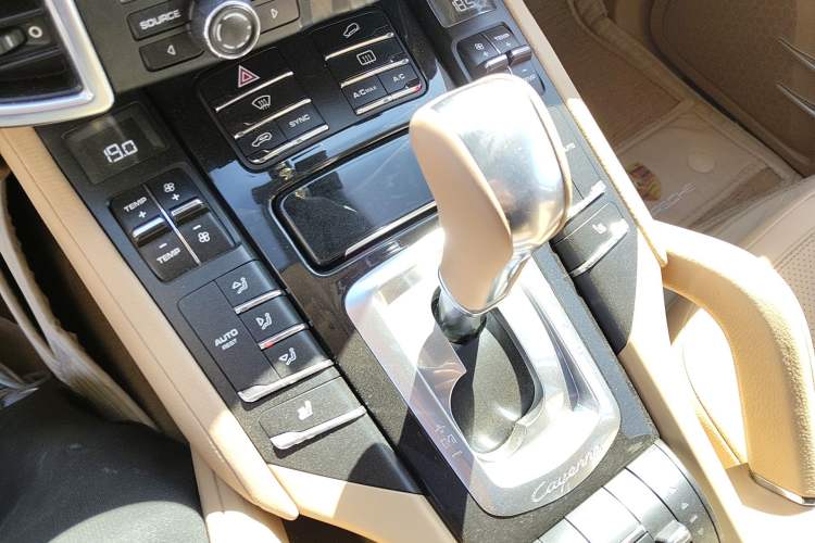 Used Porsche Cayenne  Gear Lever