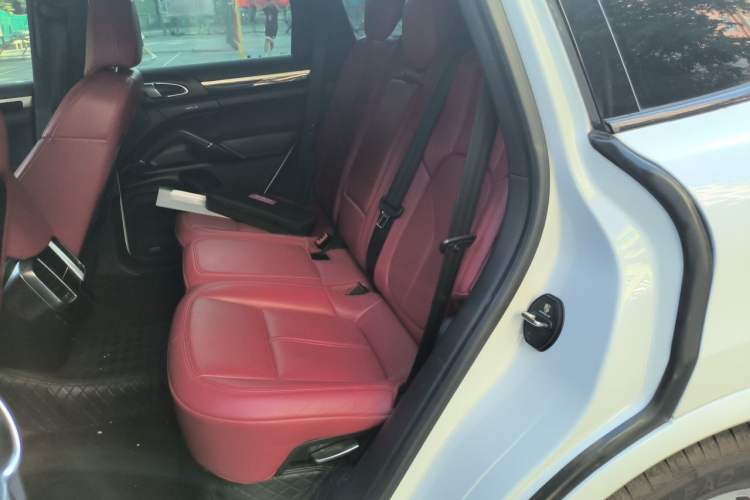 Used Porsche Cayenne 2013 3.6L automatic transmission U.S. specification Left Rear Seat