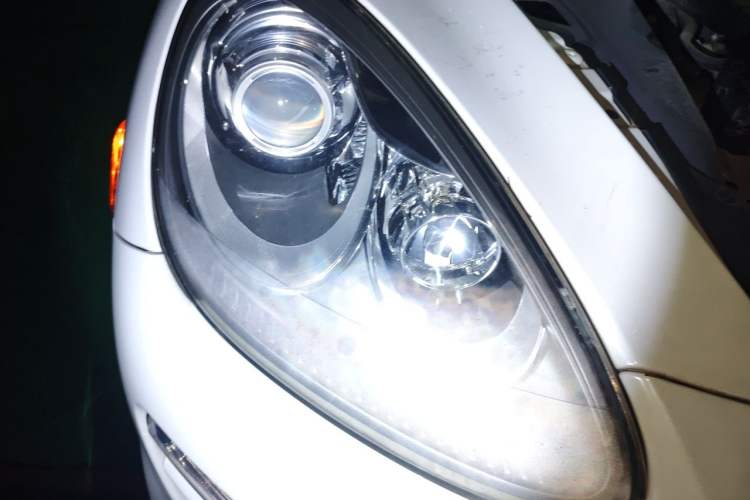Used Porsche Cayenne  Right Front Headlight