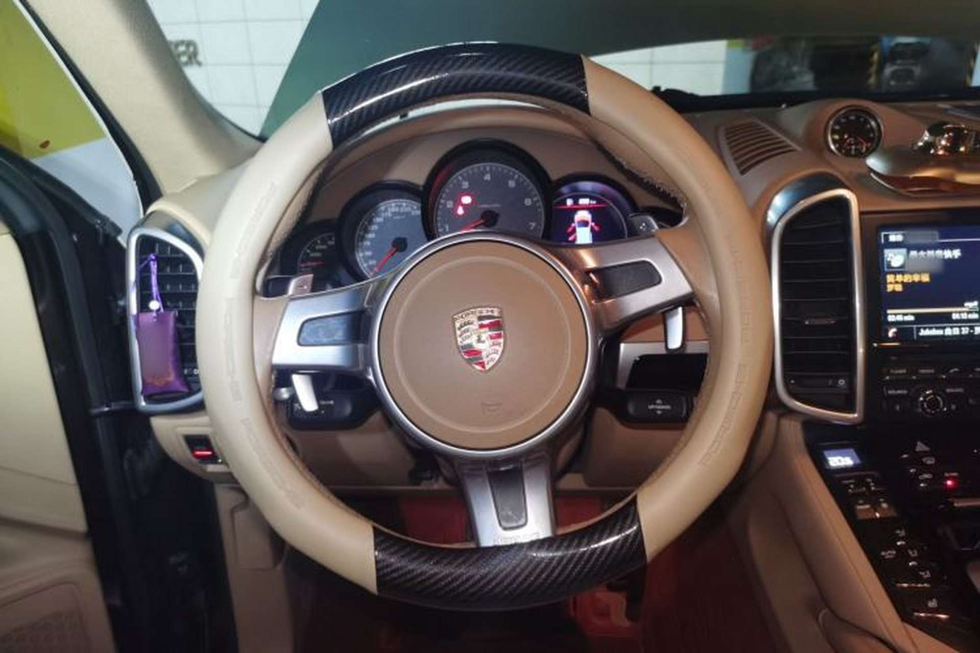 Used Porsche Cayenne 2013 3.6L automatic transmission U.S. specification Steering Wheel