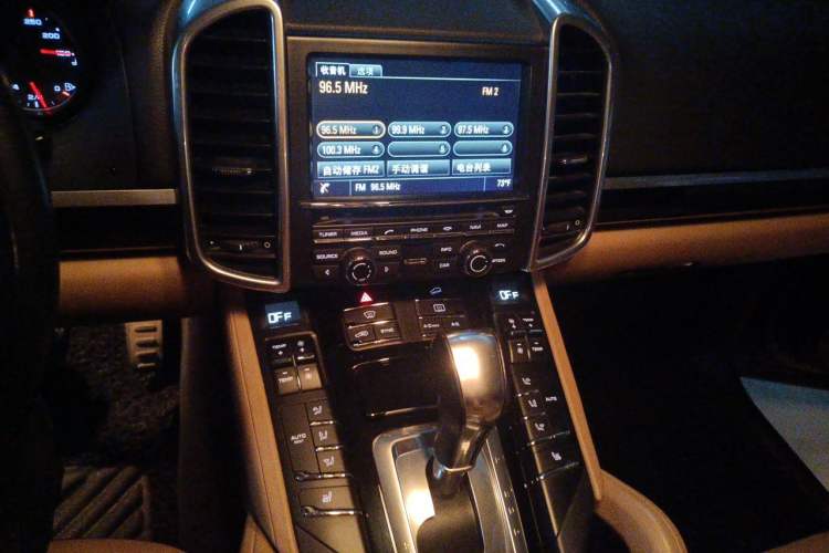 Used Porsche Cayenne  Audio And AC Panel
