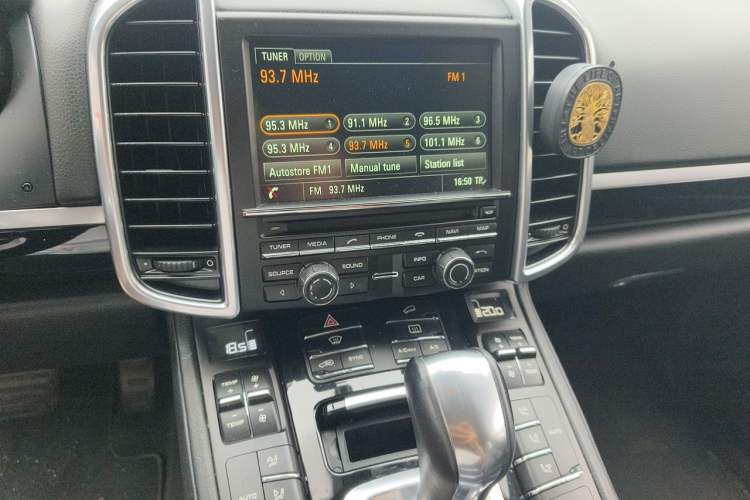 Used Porsche Cayenne 2014 3.6T Automatic Transmission U.S. Specification Audio And AC Panel