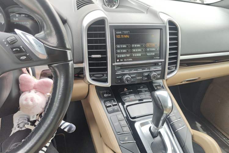 Used Porsche Cayenne 2014 Cayenne Platinum Edition 3.0T Audio And AC Panel