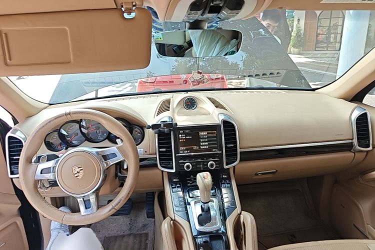 Used Porsche Cayenne  Center Console