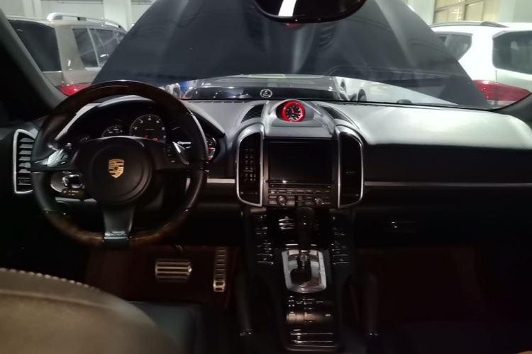 Used Porsche Cayenne  Center Console