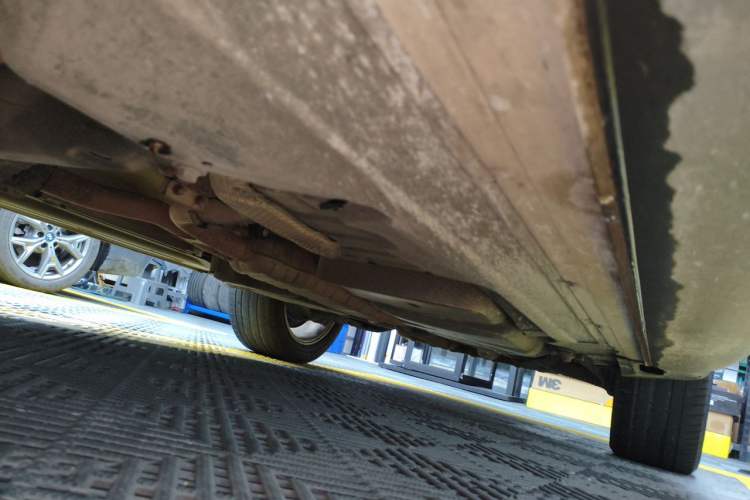 Used Porsche Cayenne  Chassis Front Left