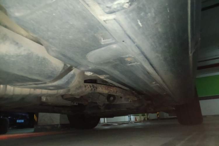 Used Porsche Cayenne 2014 Cayenne Platinum Edition 3.0T Chassis Rear Right