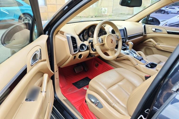 Used Porsche Cayenne 2014 Cayenne Platinum Edition 3.0T Driver Seat