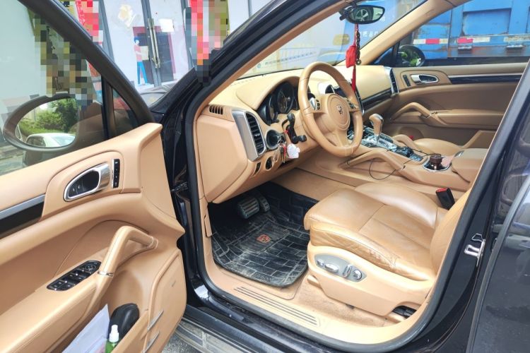 Used Porsche Cayenne 2014 Cayenne Platinum Edition 3.0T Driver Seat