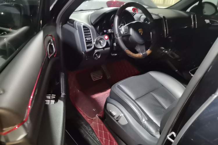 Used Porsche Cayenne  Driver Seat