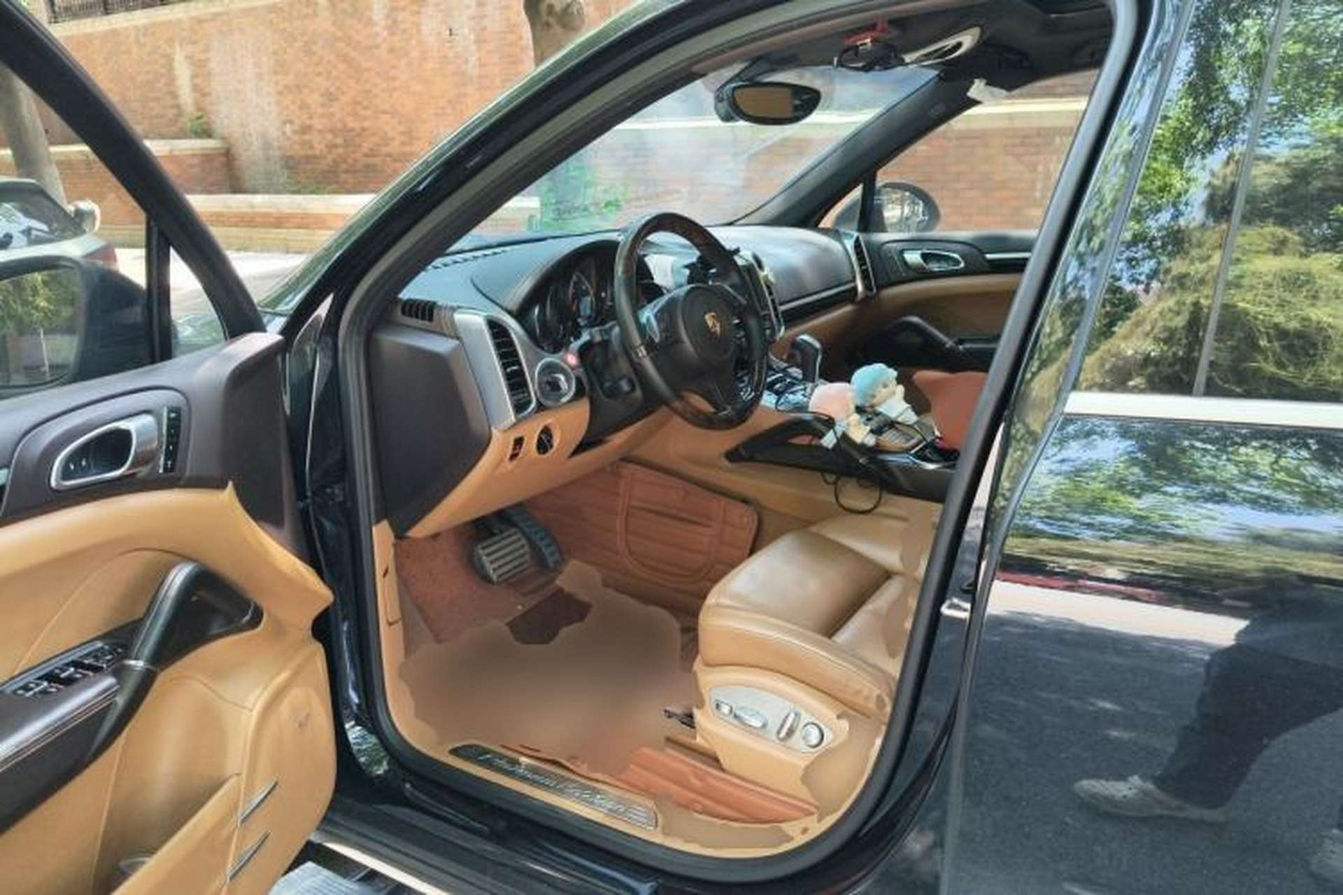 Used Porsche Cayenne 2014 Cayenne Platinum Edition 3.0T Driver Seat