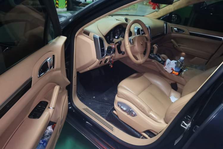 Used Porsche Cayenne  Driver Seat