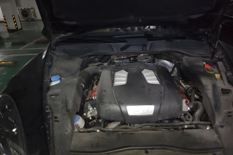 Used Porsche Cayenne 2014 Cayenne Platinum Edition 3.0T Engine Bay Right