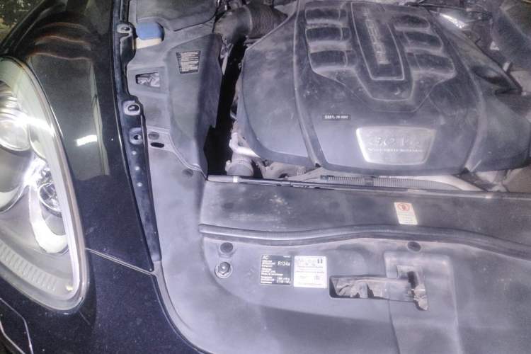 Used Porsche Cayenne  Engine Bay Right