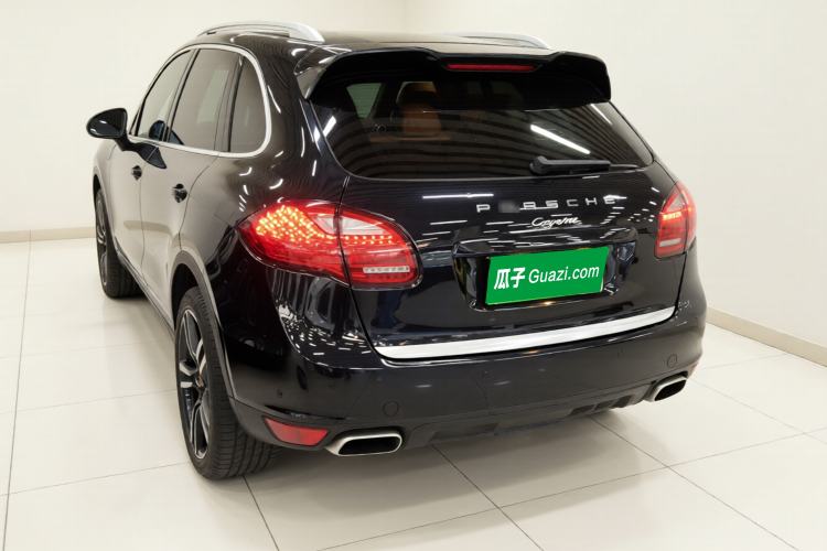 Used Porsche Cayenne 2014 Cayenne Platinum Edition 3.0T Exterior 2