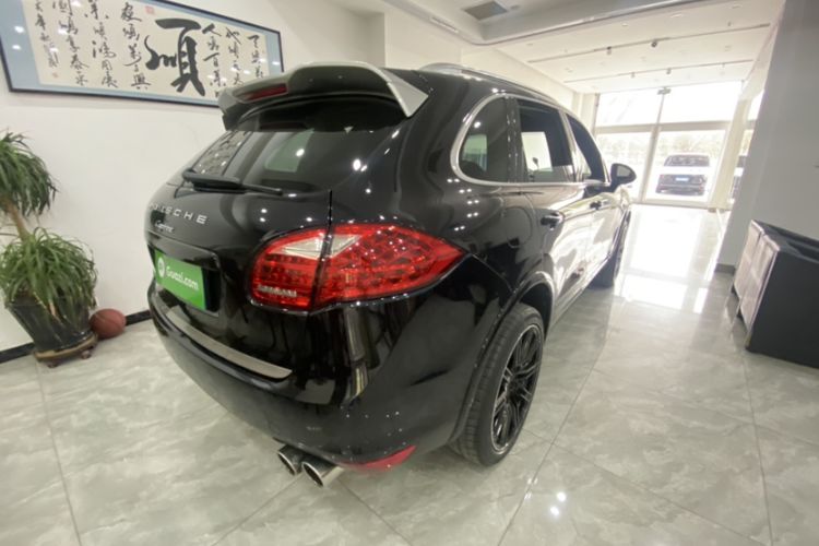 Used Porsche Cayenne 2014 Cayenne Platinum Edition 3.0T Exterior 5