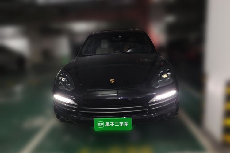 Used Porsche Cayenne 2014 Cayenne Platinum Edition 3.0T Front