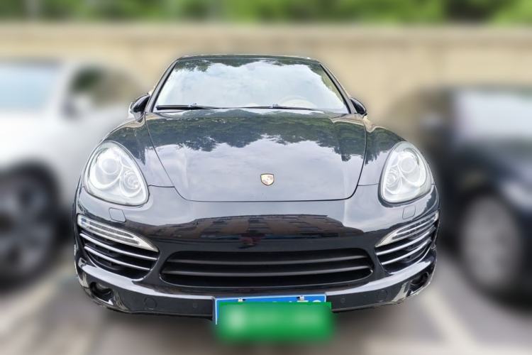 Used Porsche Cayenne 2014 Cayenne Platinum Edition 3.0T Front