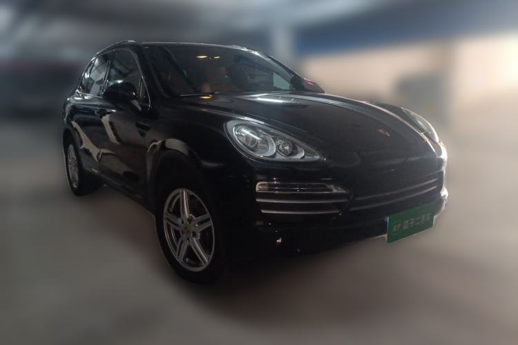 Used Porsche Cayenne  Front Right 45 Deg