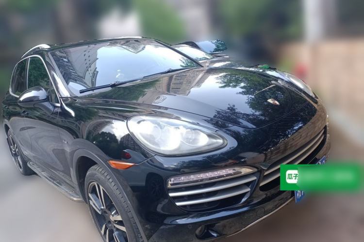 Used Porsche Cayenne  Front Right 45 Deg