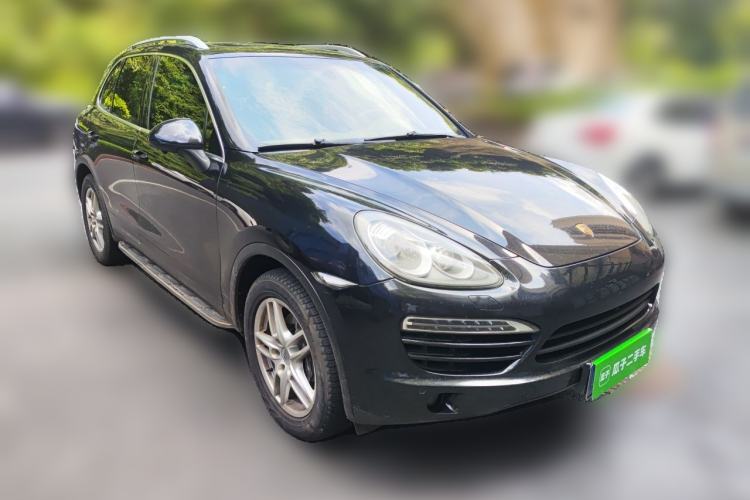 Used Porsche Cayenne 2014 Cayenne Platinum Edition 3.0T Front Right 45 Deg