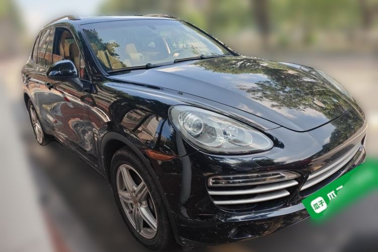Used Porsche Cayenne  Front Right 45 Deg