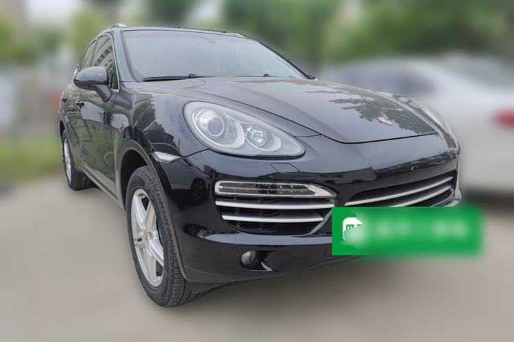 Used Porsche Cayenne 2014 Cayenne Platinum Edition 3.0T Front Right 45 Deg
