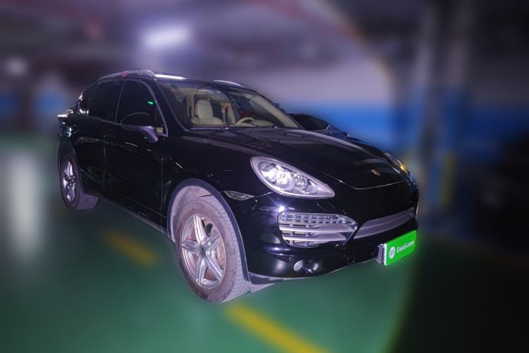 Used Porsche Cayenne 2014 Cayenne Platinum Edition 3.0T Front Right 45 Deg