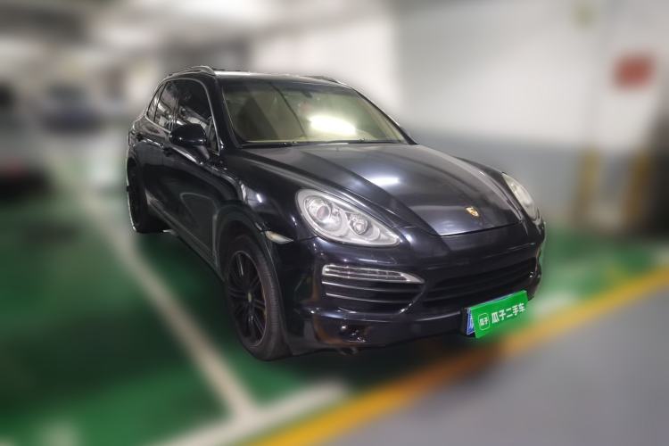Used Porsche Cayenne  Front Right 45 Deg