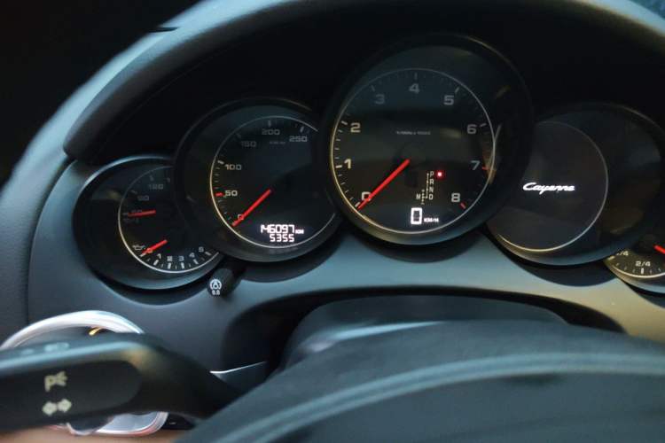 Used Porsche Cayenne 2014 Cayenne Platinum Edition 3.0T Instrument Cluster