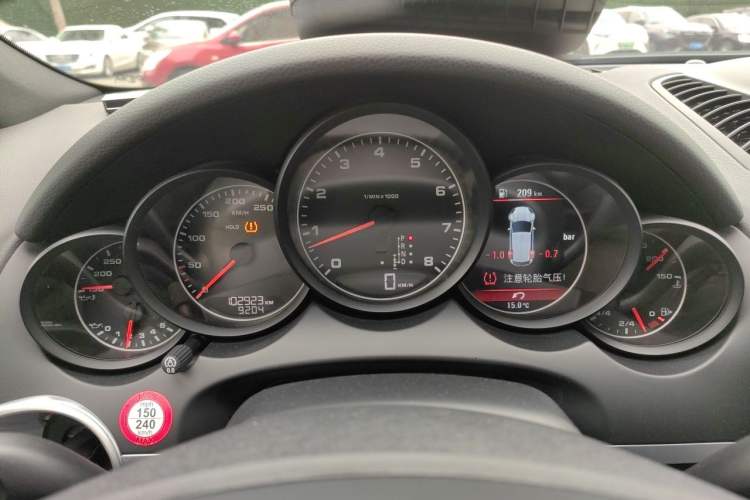 Used Porsche Cayenne  Instrument Cluster
