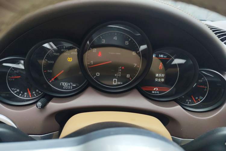 Used Porsche Cayenne 2014 Cayenne Platinum Edition 3.0T Instrument Cluster