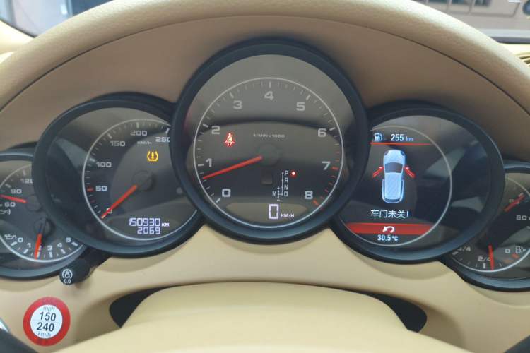 Used Porsche Cayenne  Instrument Cluster