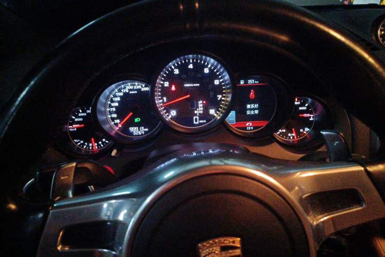 Used Porsche Cayenne  Instrument Cluster