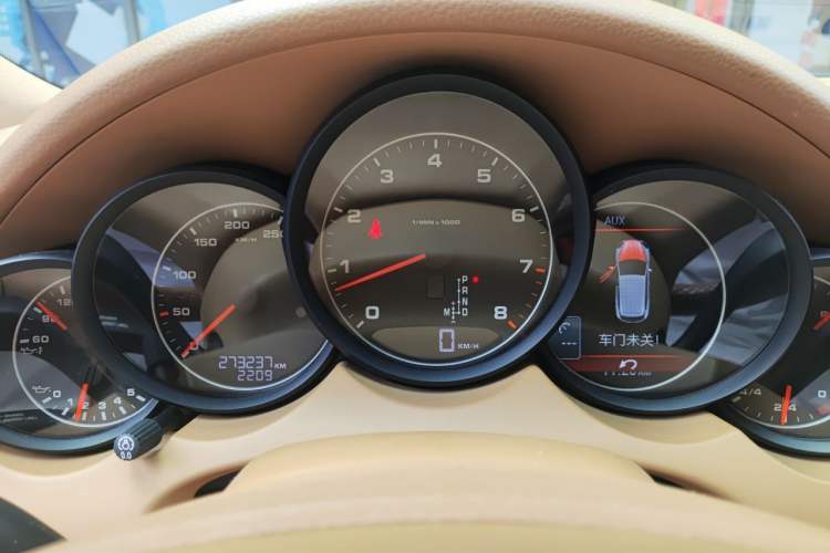 Used Porsche Cayenne 2014 Cayenne Platinum Edition 3.0T Instrument Cluster