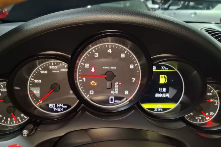 Used Porsche Cayenne  Instrument Cluster