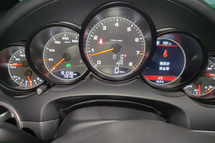 Used Porsche Cayenne 2014 Cayenne Platinum Edition 3.0T Instrument Cluster