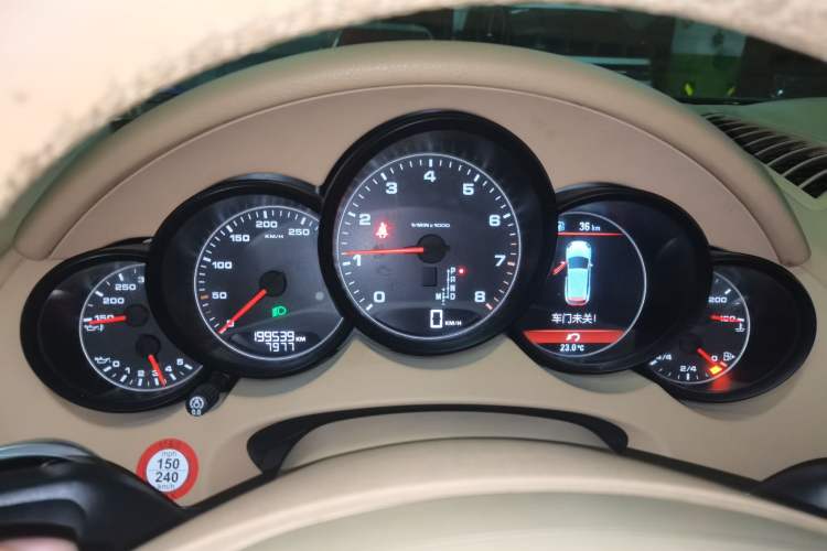 Used Porsche Cayenne  Instrument Cluster