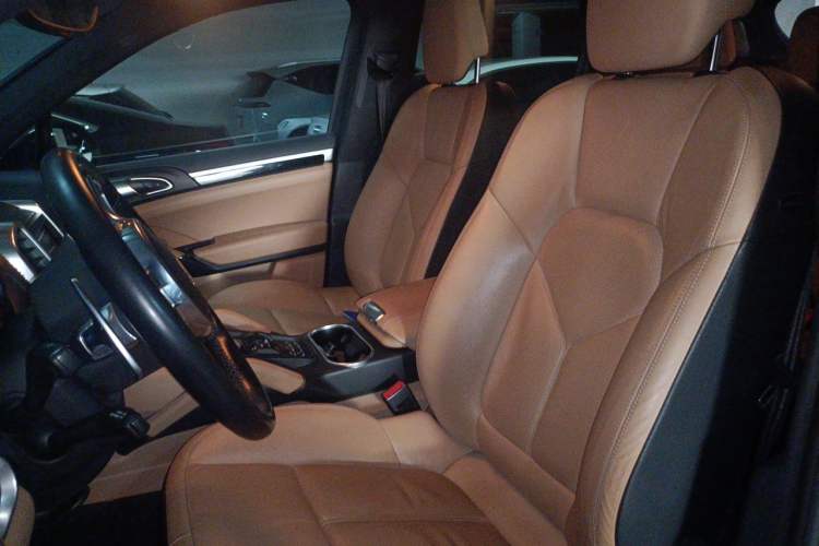 Used Porsche Cayenne  Left Front Seat