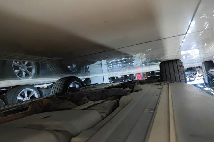 Used Porsche Cayenne 2014 3.6T Automatic Transmission U.S. Specification Left Side Sill