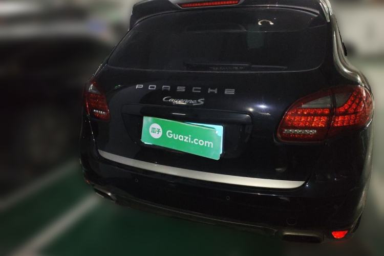 Used Porsche Cayenne 2014 Cayenne Platinum Edition 3.0T Rear