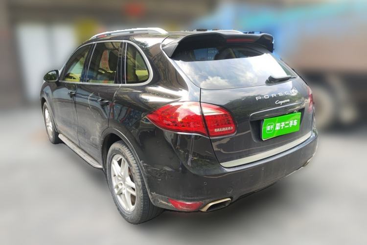 Used Porsche Cayenne 2014 Cayenne Platinum Edition 3.0T Rear Left 45 Deg