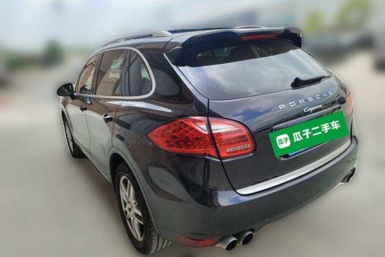 Used Porsche Cayenne 2014 Cayenne Platinum Edition 3.0T Rear Left 45 Deg