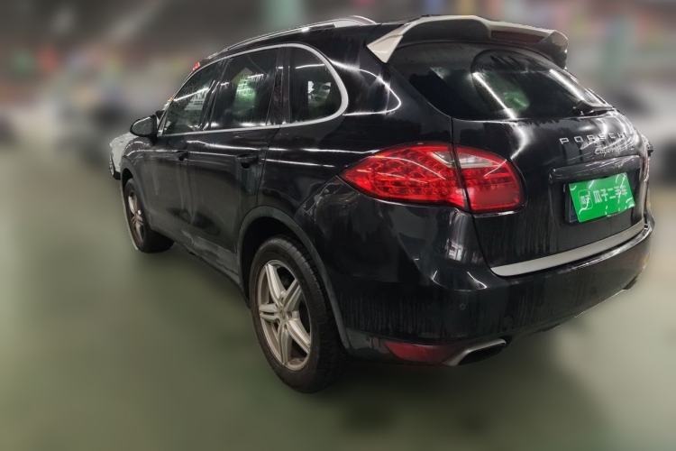 Used Porsche Cayenne 2014 Cayenne Platinum Edition 3.0T Rear Left 45 Deg