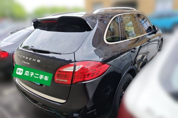 Used Porsche Cayenne 2014 Cayenne Platinum Edition 3.0T Rear Right 45 Deg